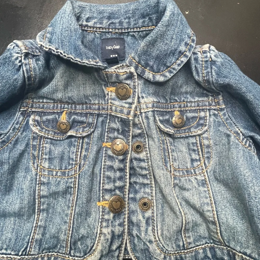 BABY GAP JEAN JACKET 12-18 Months